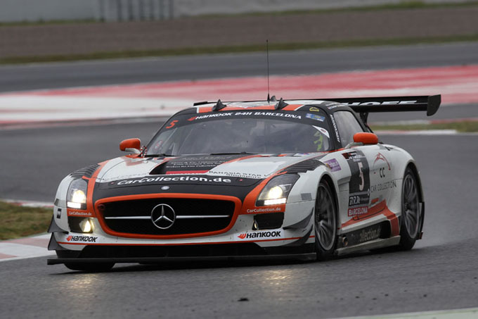 Renger van der Zande pakt met team Car Collection pole bij 24 uur Barcelona